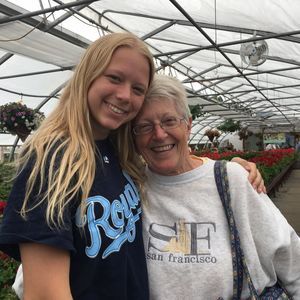 Meet your Posher, Lauren